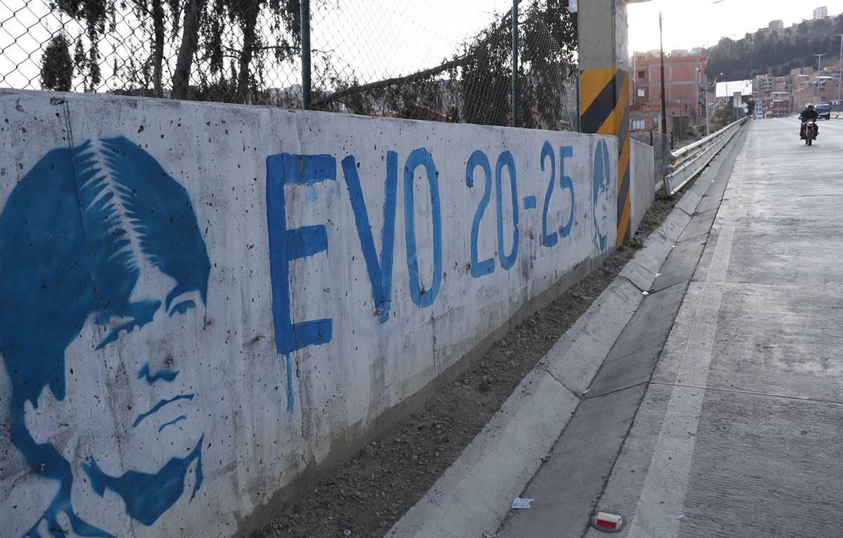 Evo llama a esperar “con tranquilidad” el conteo de votos en Bolivia