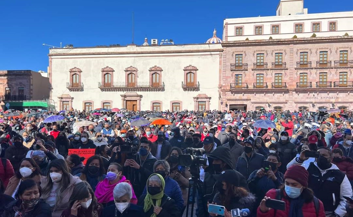 Magisterio realiza megamarcha para exigir pago de salarios en Zacatecas