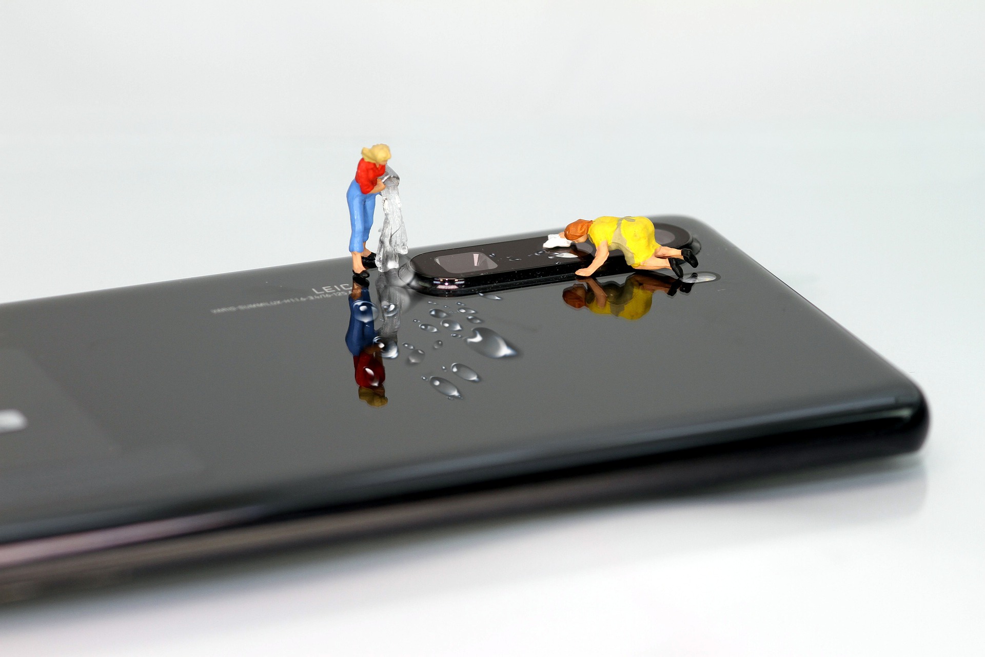 Cómo desinfectar tu celular sin descomponerlo, según Apple