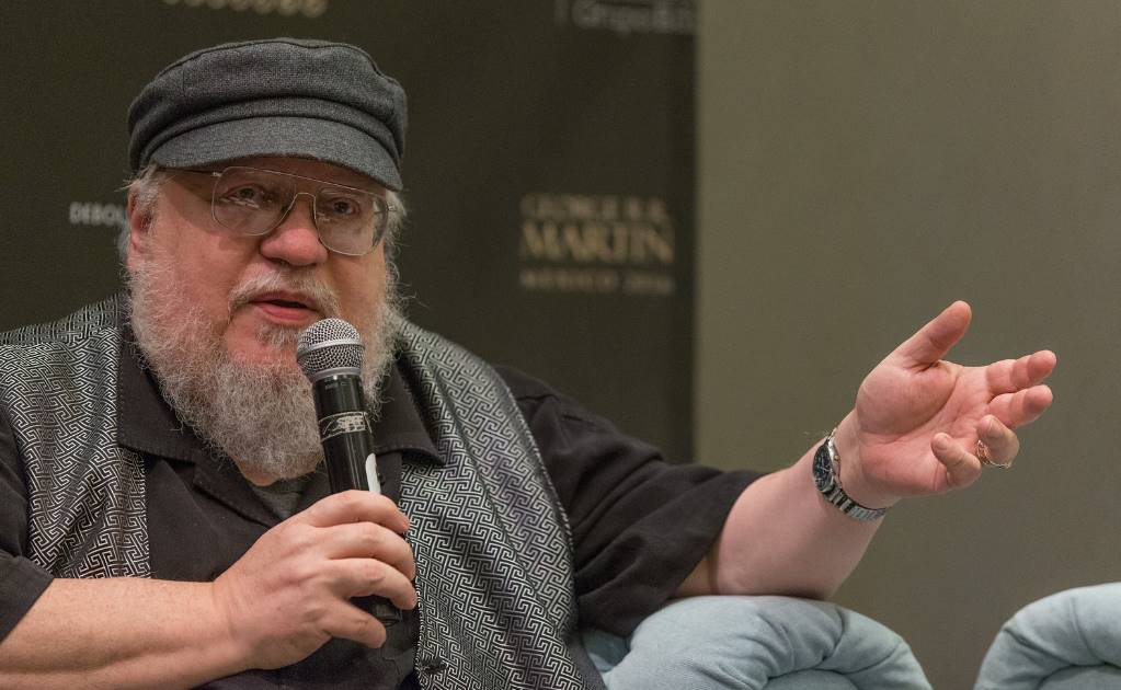 Autor de "Game of Thrones" tiembla con invierno de Trump