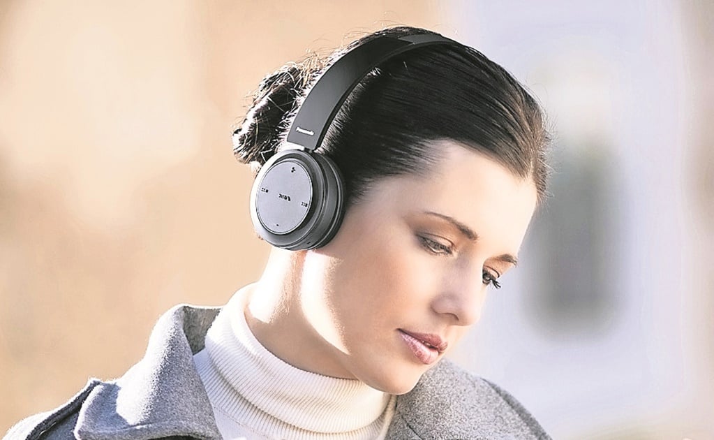 Uso de audífonos puede ocasionar sordera prematura