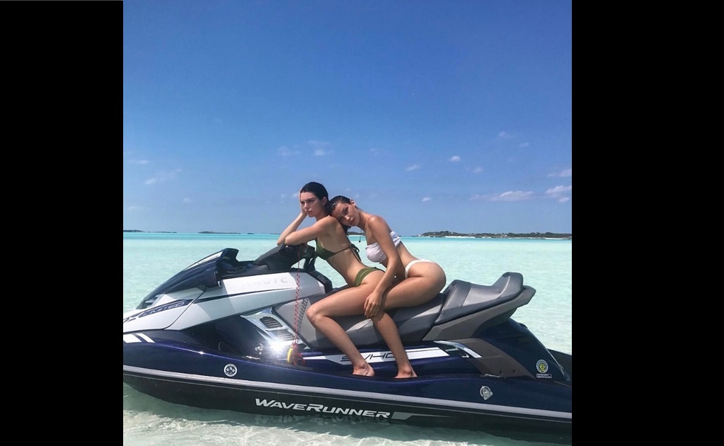 Kendall Jenner y Bella Hadid derrochan sensualidad en la playa