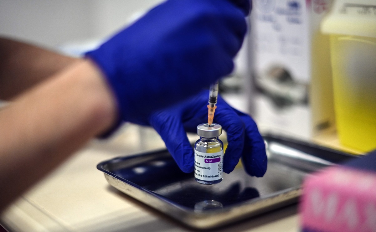 Reportan que la vacuna de AstraZeneca es menos efectiva frente a cepa sudafricana