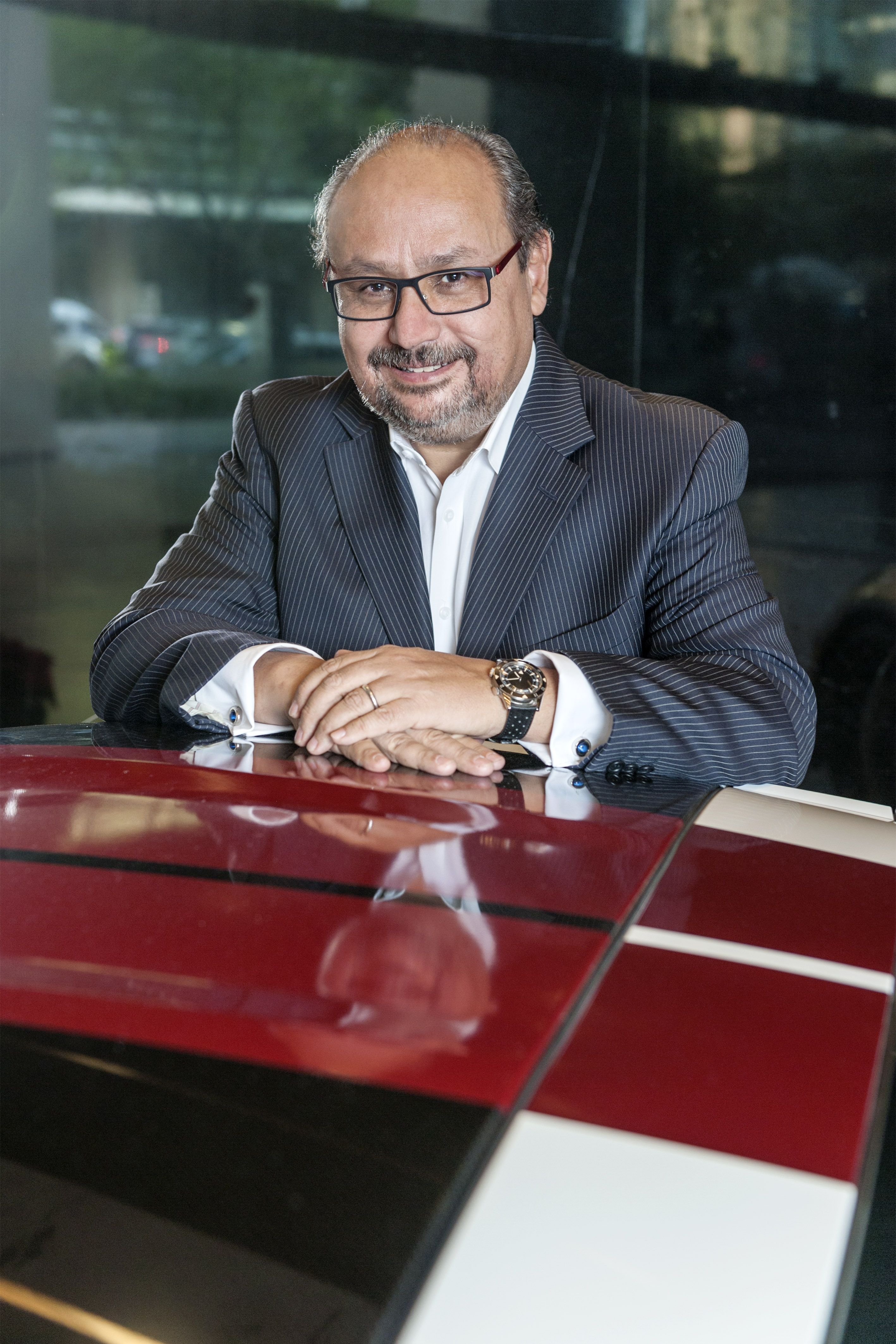 Presidente de GM México se retira tras 40 años en la empresa