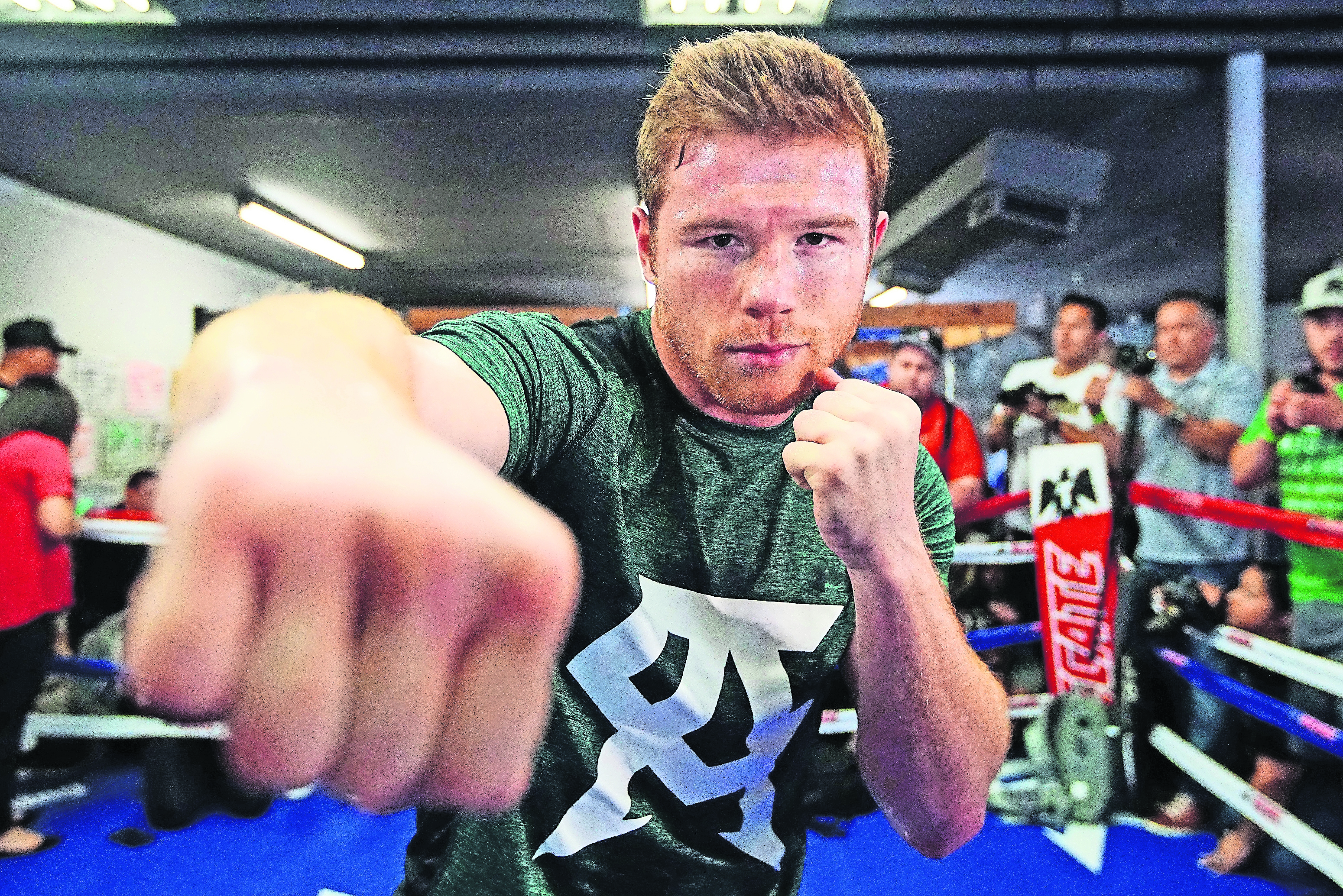 "Canelo" encabeza lista histórica de contratos más millonarios