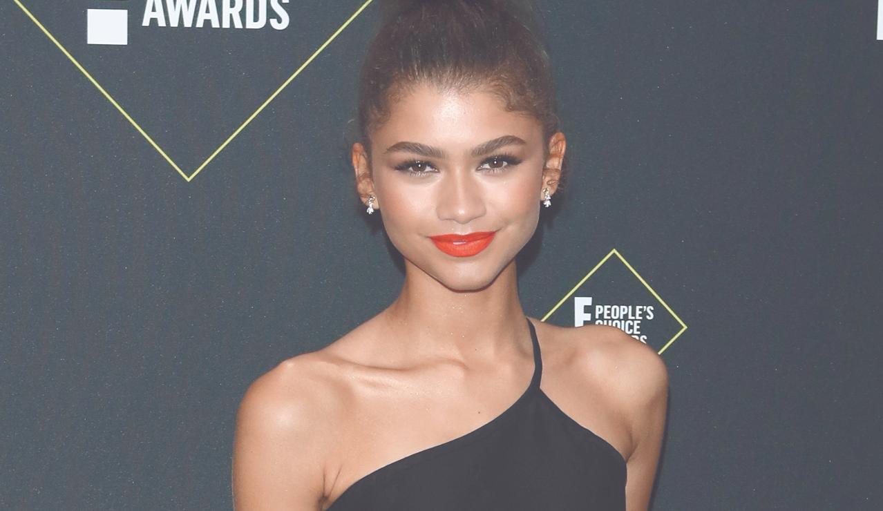 Zendaya impacta con escote y joyería de Bulgari para Emmy 2020