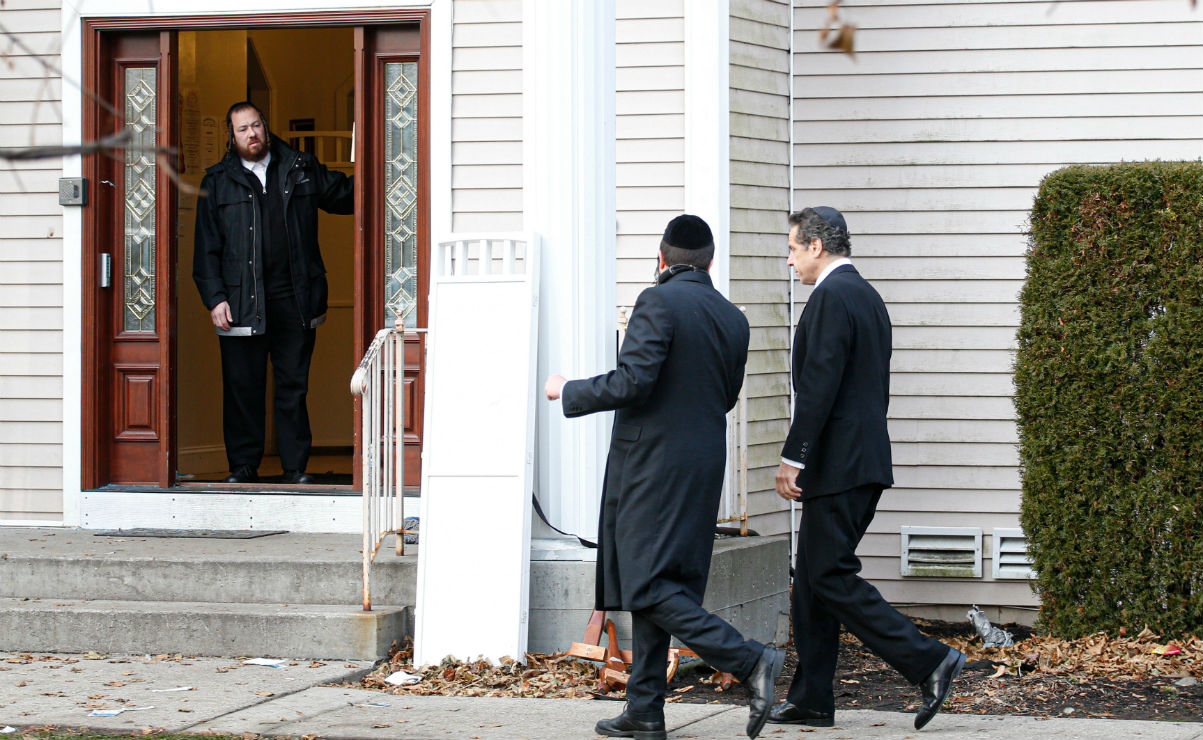 Ataque contra hogar de rabino es un "acto de terrorismo", dice gobernador de Nueva York