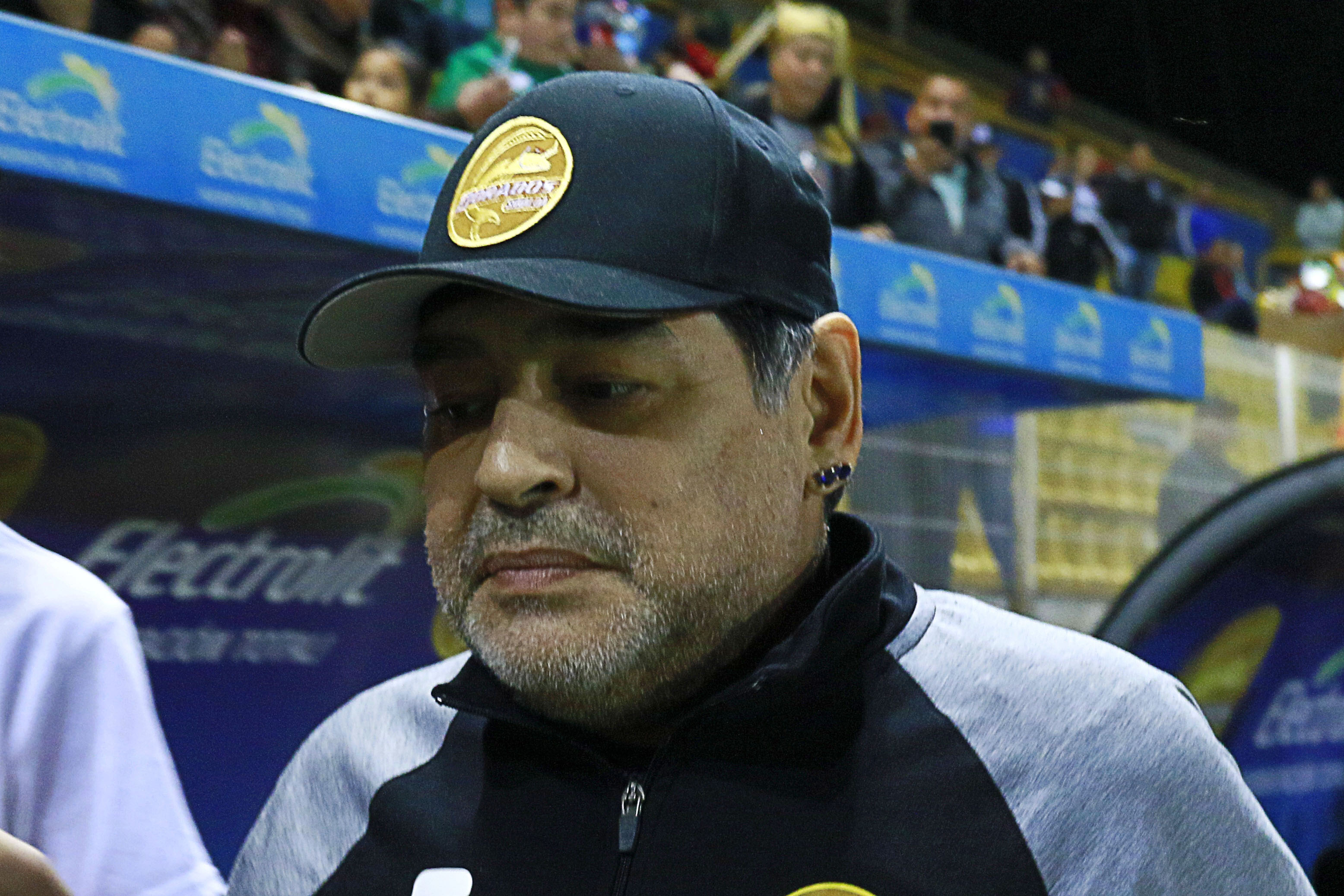 Jugadores de Dorados no hacen caso a Maradona