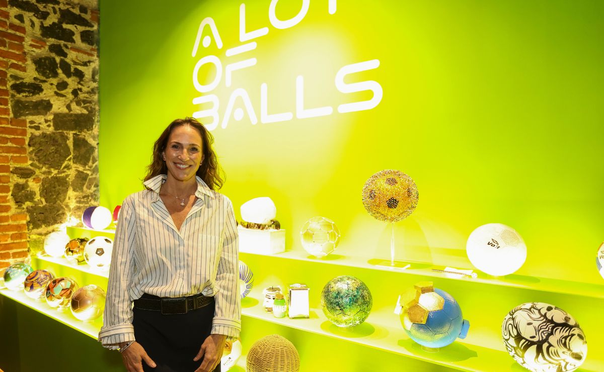 'A Lot of Balls', la exposición que reinterpreta un símbolo del deporte y la cultura