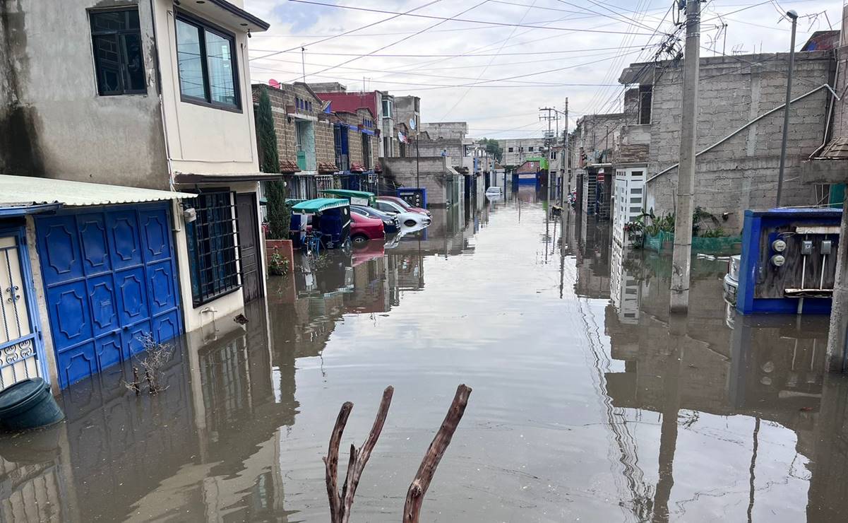 Autoridades supervisan zonas afectadas por inundaciones en múltiples municipios del Edomex 