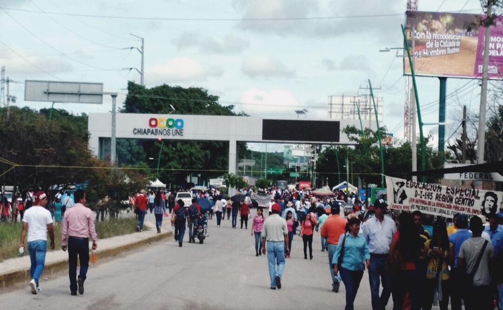 Libera la CNTE 8 bloqueos en carreteras de Chiapas