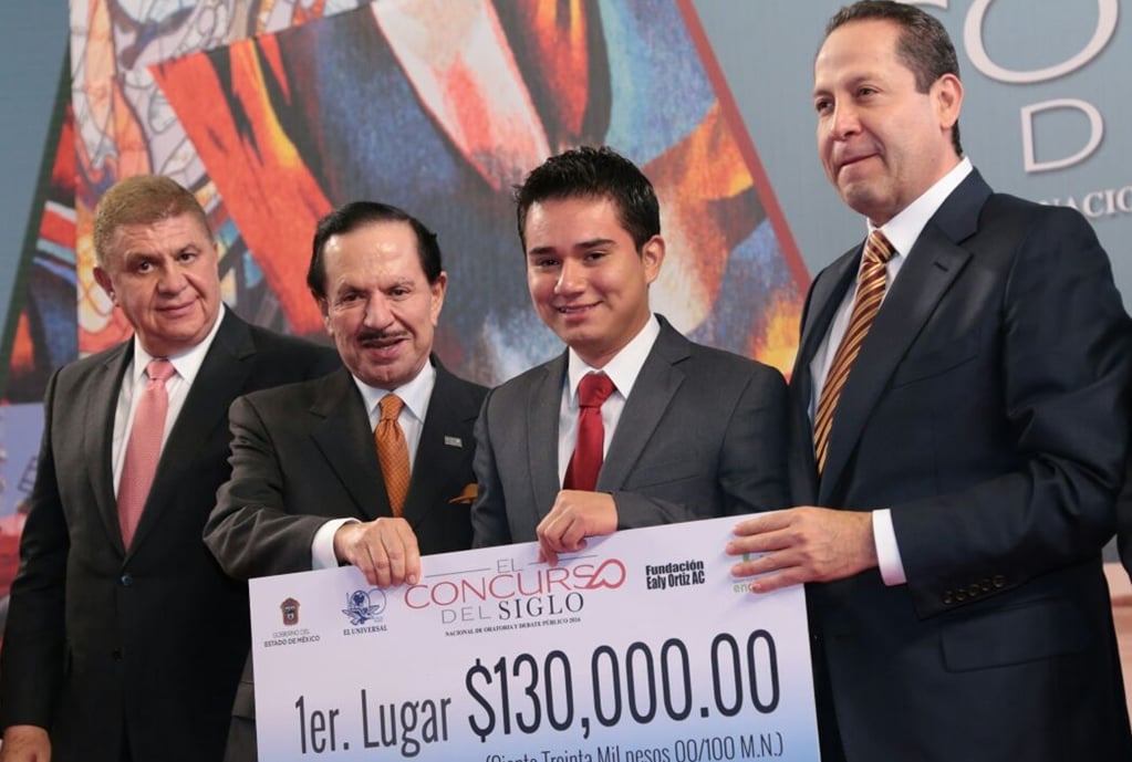 Representante de Veracruz gana Concurso de Oratoria de EL UNIVERSAL