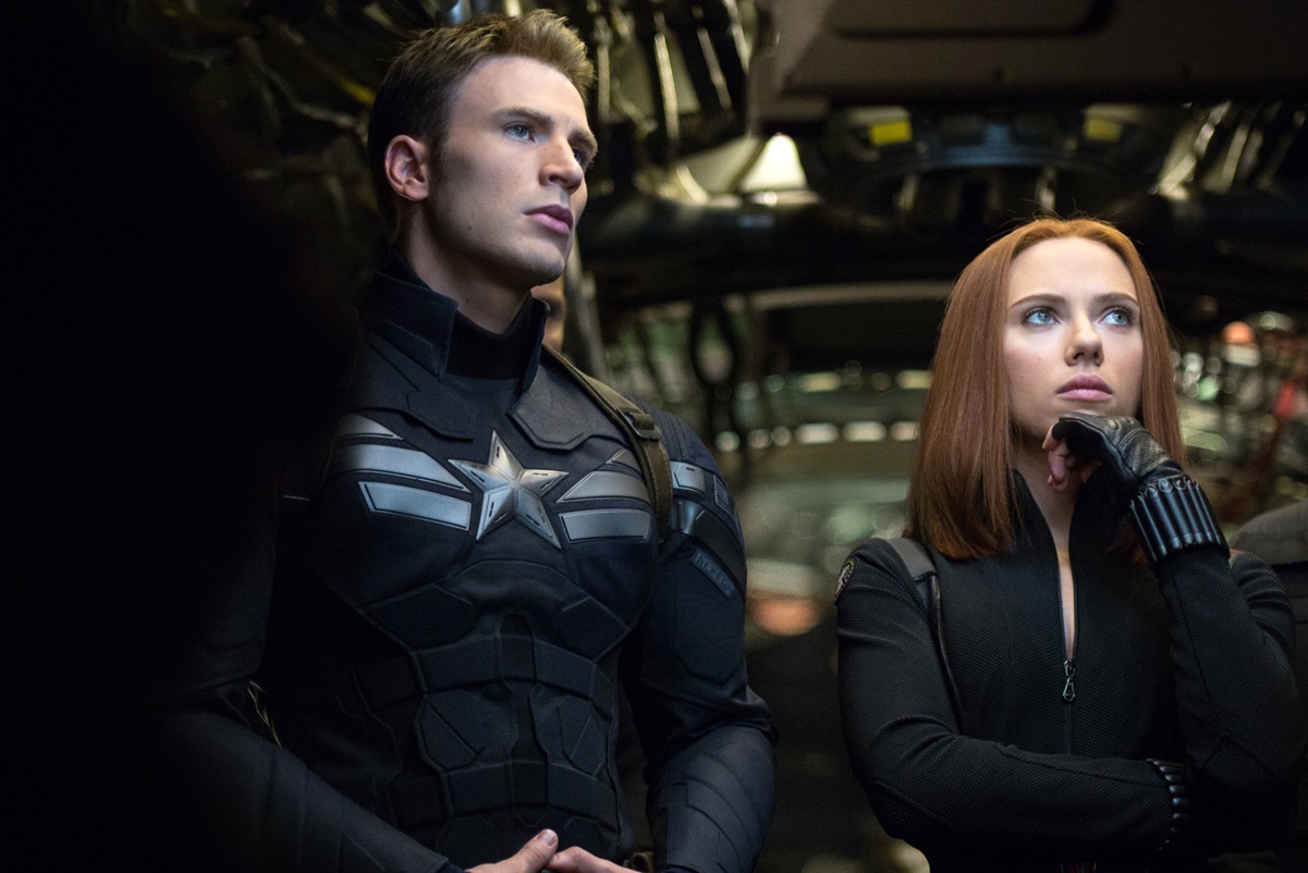 Scarlett Johansson y Chris Evans volverán a encontrarse en "Ghosted"