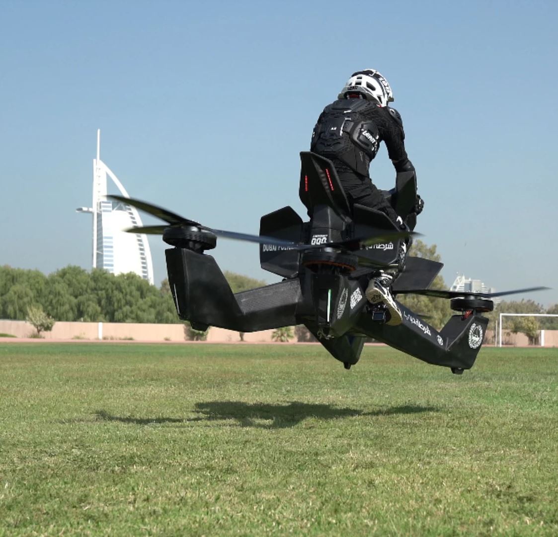 Así funciona la motocicleta voladora de la policía de Dubai 