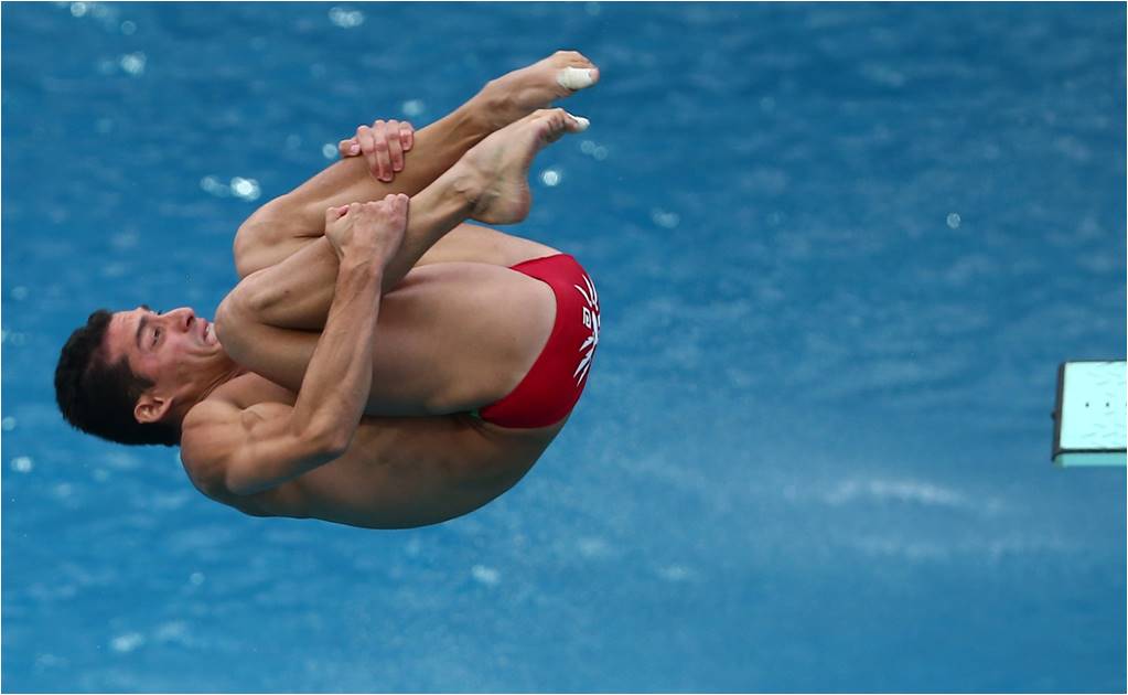 Mexicanos aseguran pase a semifinales del trampolín de 3m 