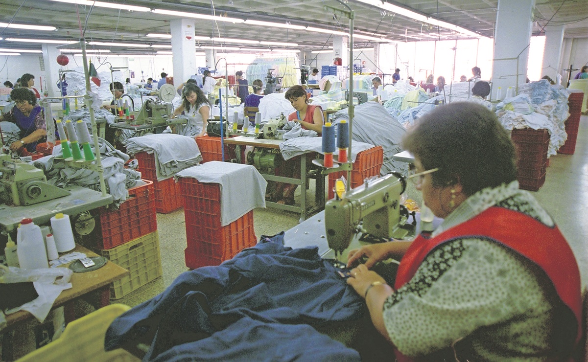 Piden a la STPS garantizar derechos laborales en la industria de la moda