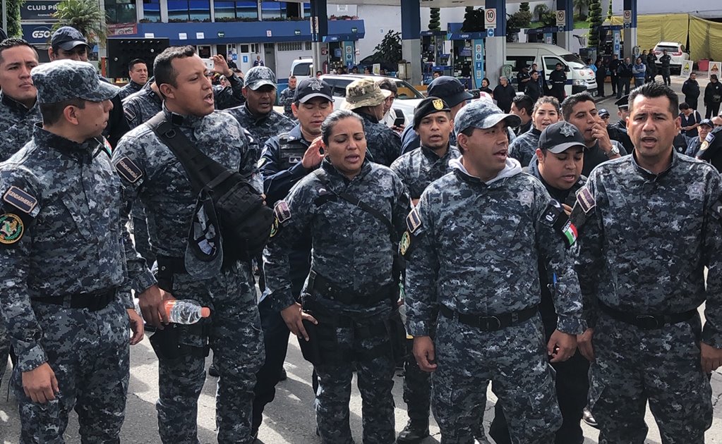 Policías federales cumplen cinco horas bloqueando la México-Pachuca