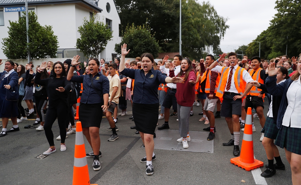 Hakas, los bailes con los que rinden honores a las víctimas de tiroteos en Nueva Zelanda 