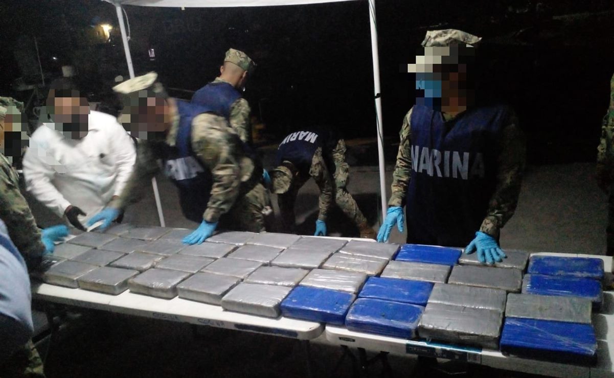 Marina asegura más de media tonelada de droga en Puerto de Chiapas