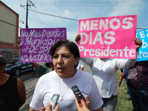 Hostigan trabajadores municipales a SITAM