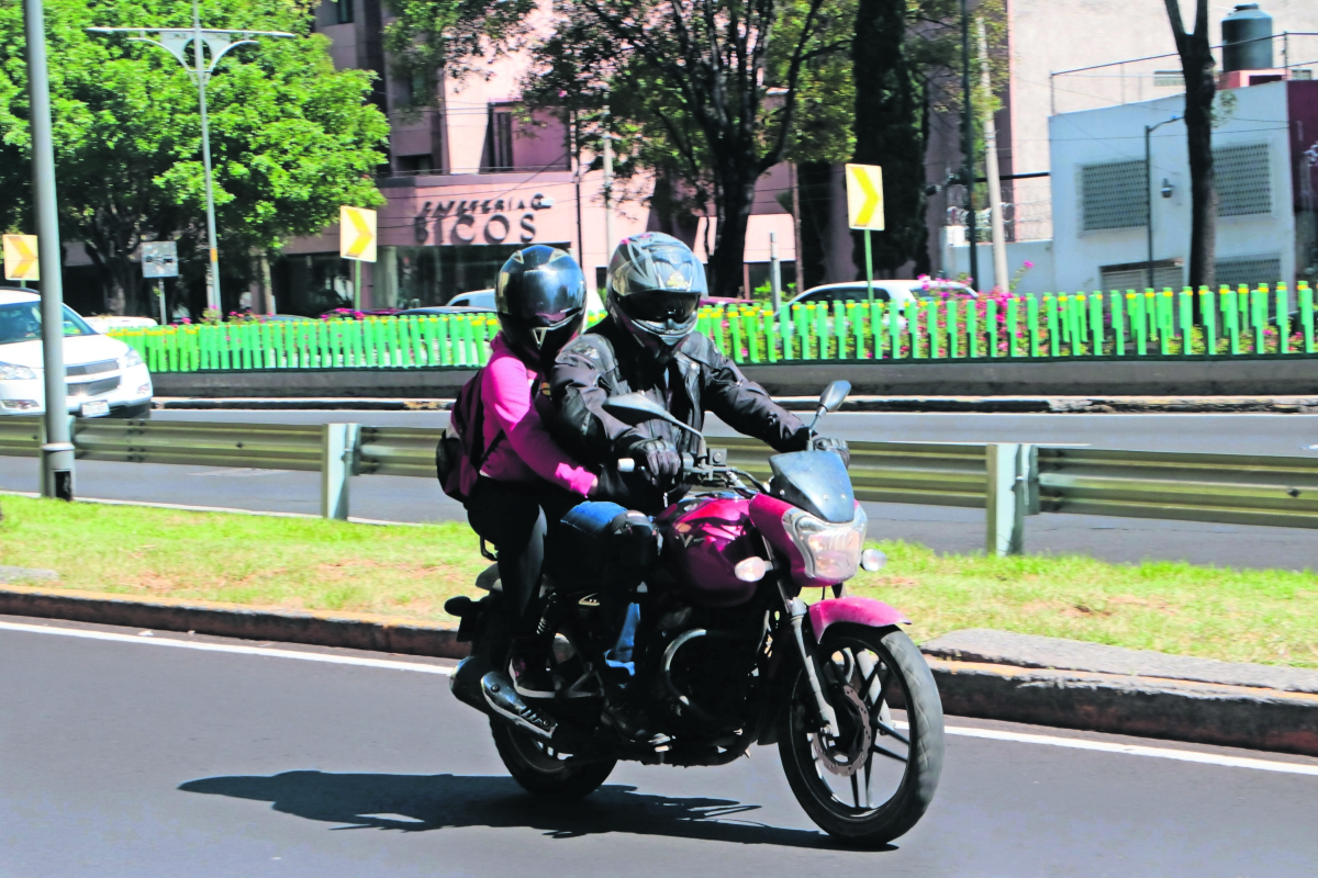 Incluyen a motociclistas en los nuevos señalamientos viales en CDMX