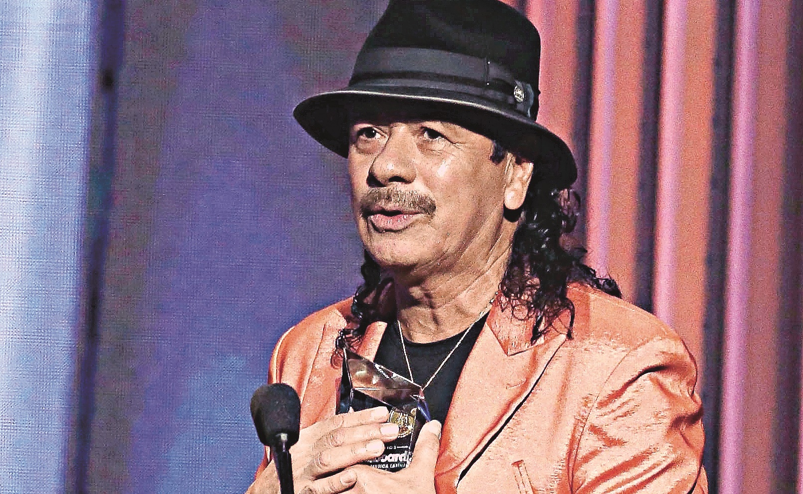 “Tengo 70 años en mi cuerpo, pero en mi espíritu 17”: Santana 