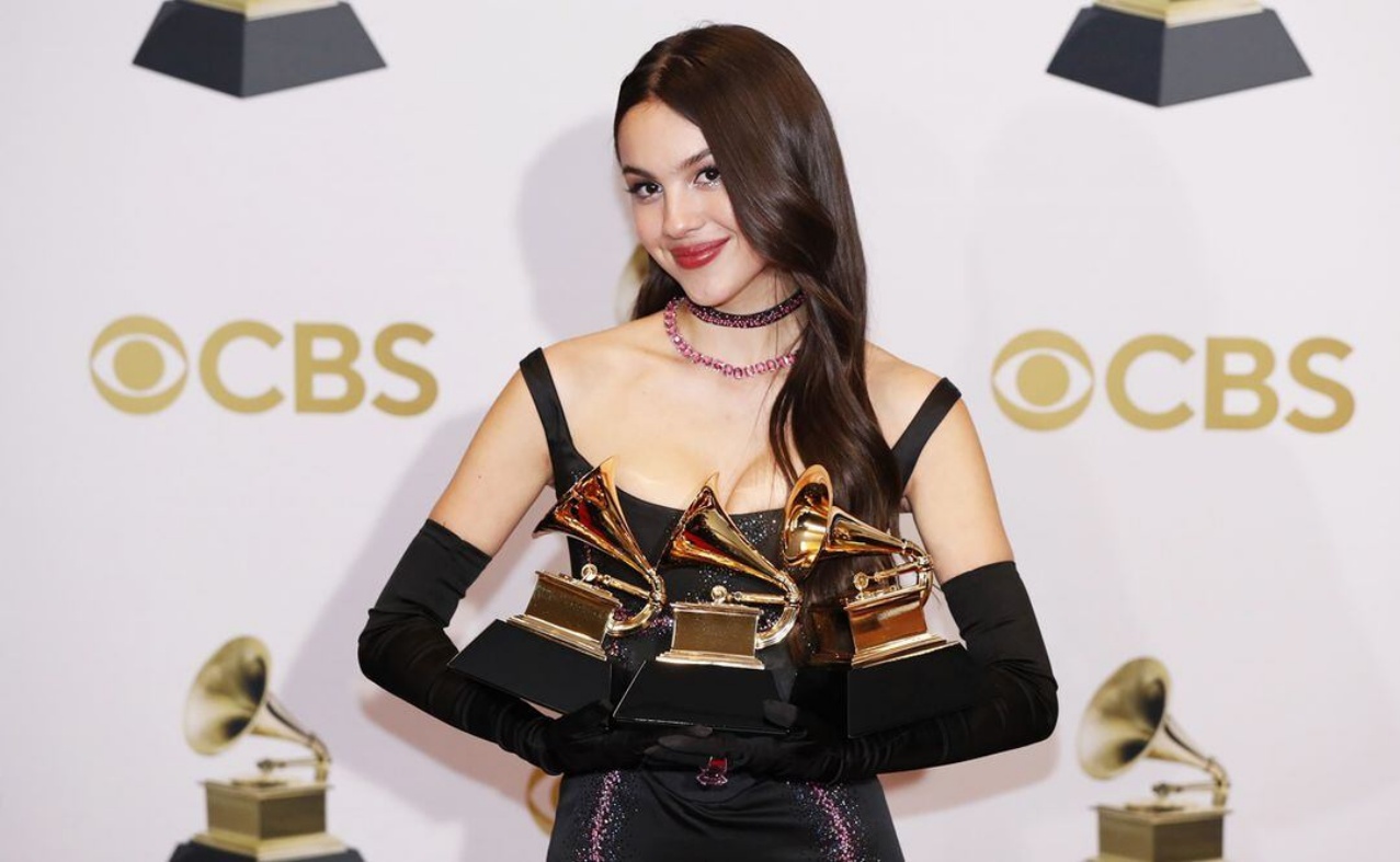 Grammys 2024: ¿Cómo ganar un viaje todo pagado y boletos VIP para la premiación?