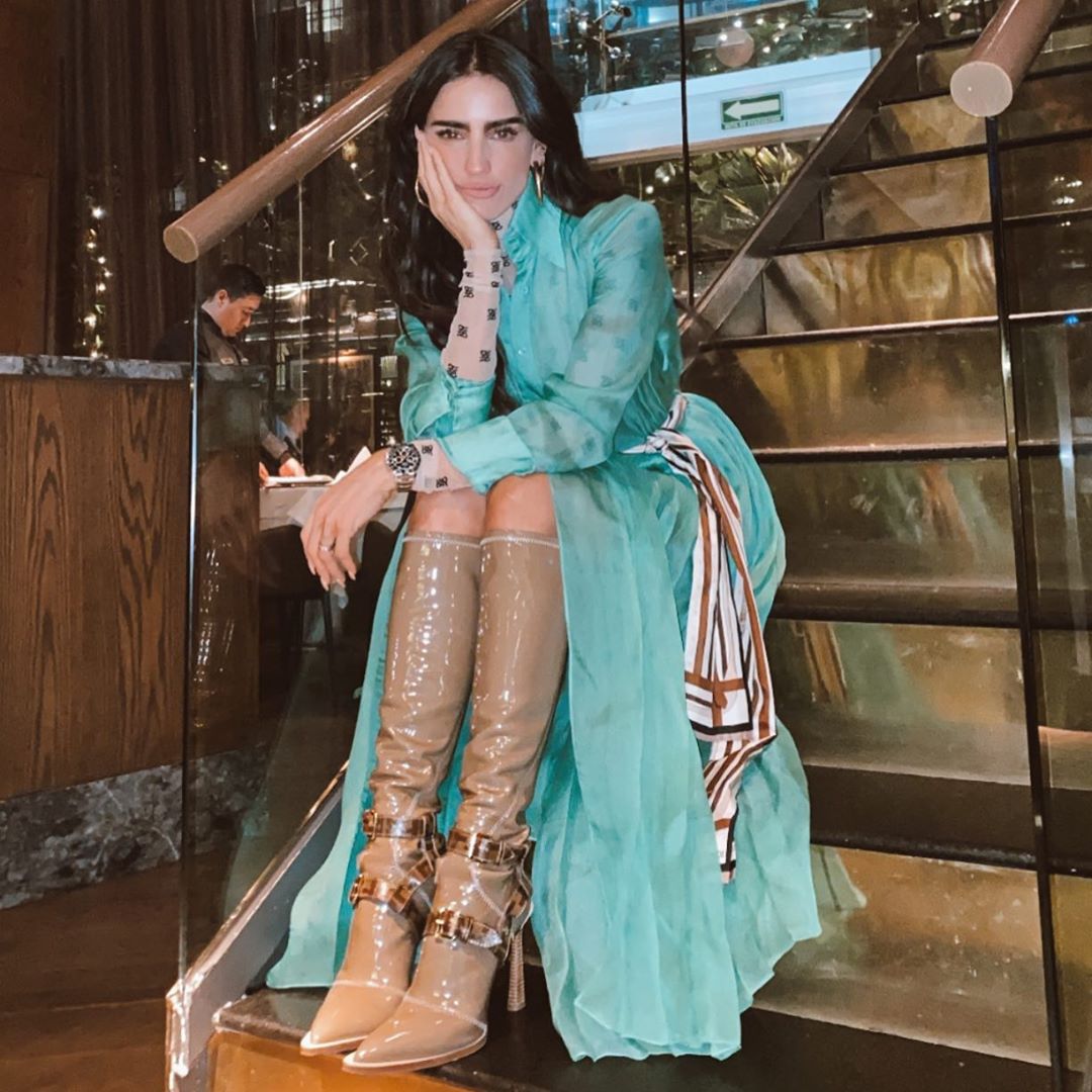 Bárbara de Regil presume botas de 35 mil pesos