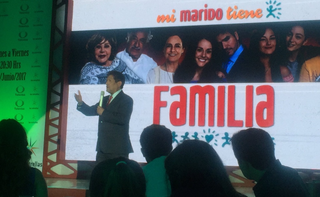 Juan Osorio celebra inicio de "Mi marido tiene familia"
