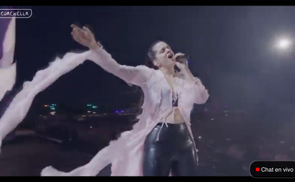 "Saoko papi, saoko": Rosalía sube a Rauw al escenario y conquista Coachella