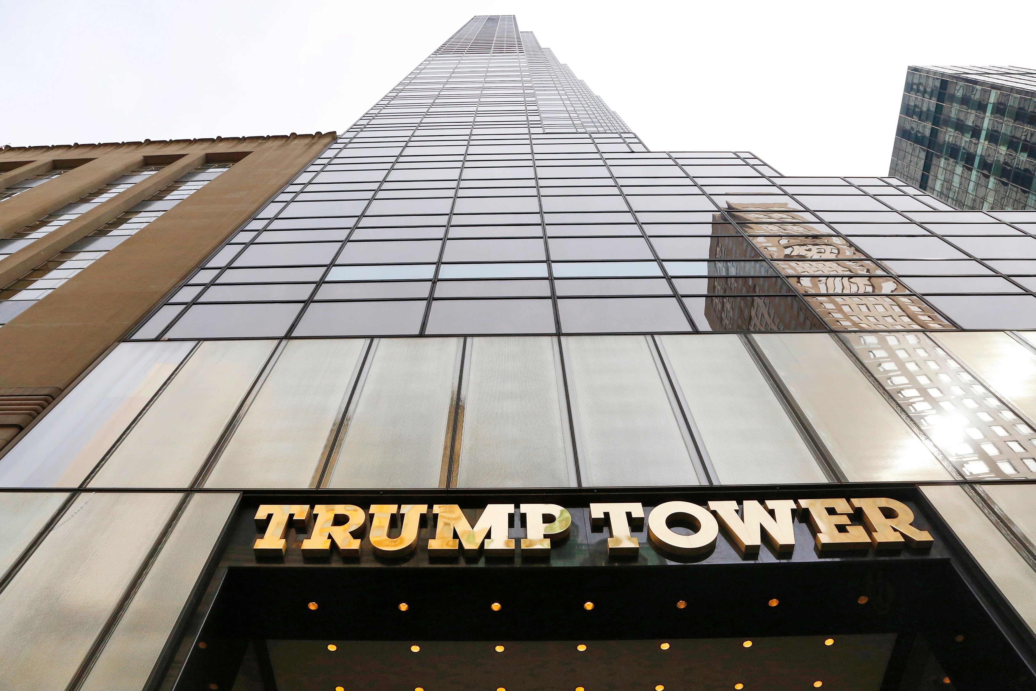 Pentágono analiza rentar oficina en Torre Trump; costaría 1.5 mdd