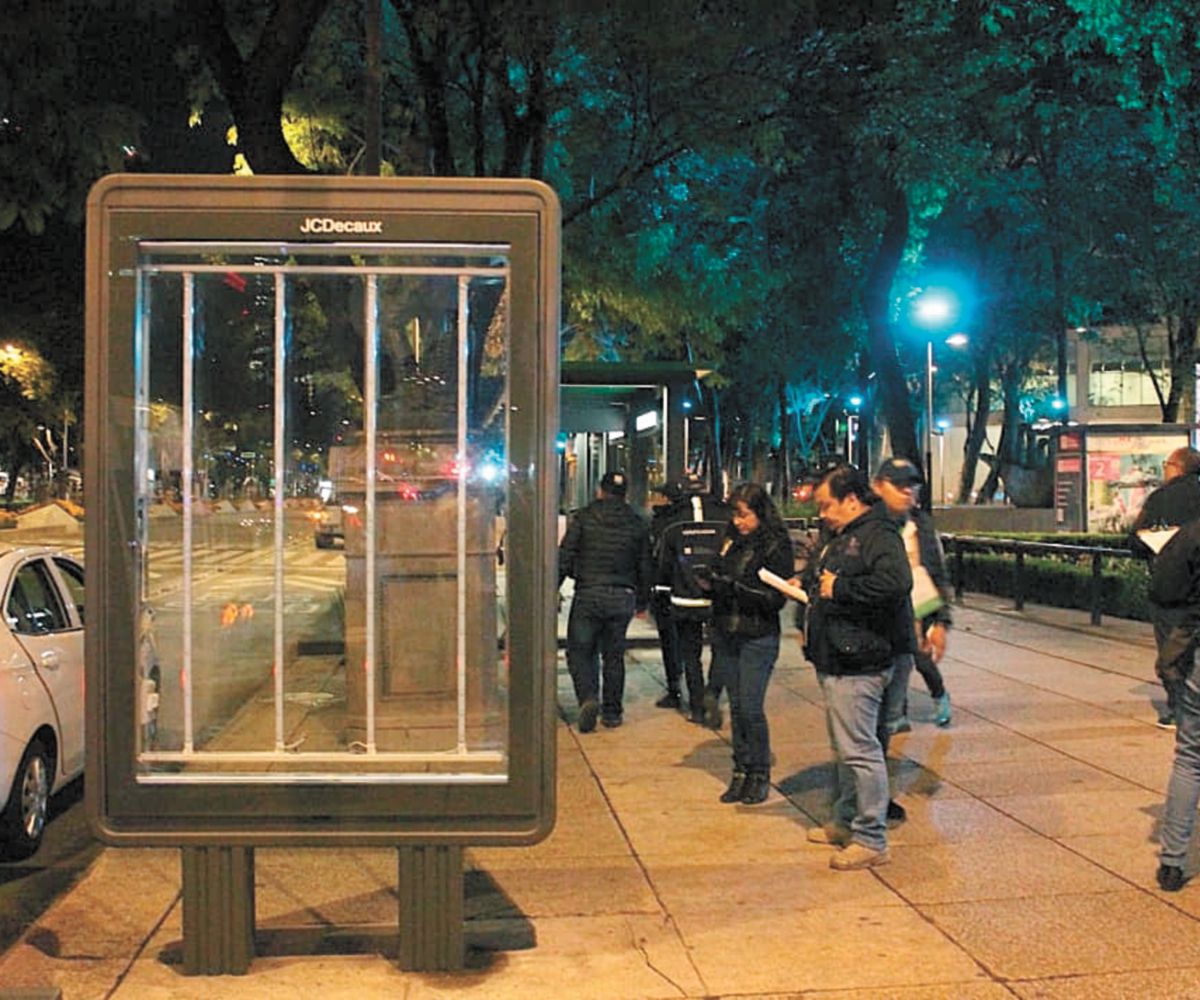 Van contra los que dieron permisos en el Metrobús