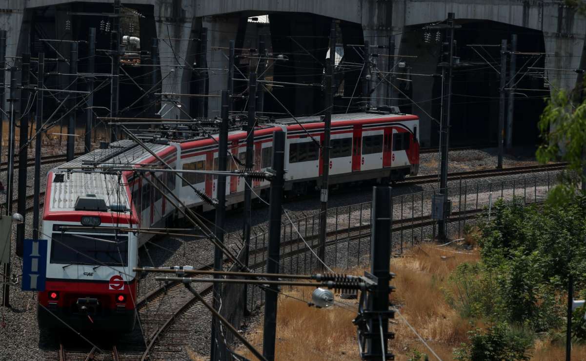 ¡Toma tus precauciones! Reportan retrasos en Tren Suburbano debido a fallas en el sistema eléctrico