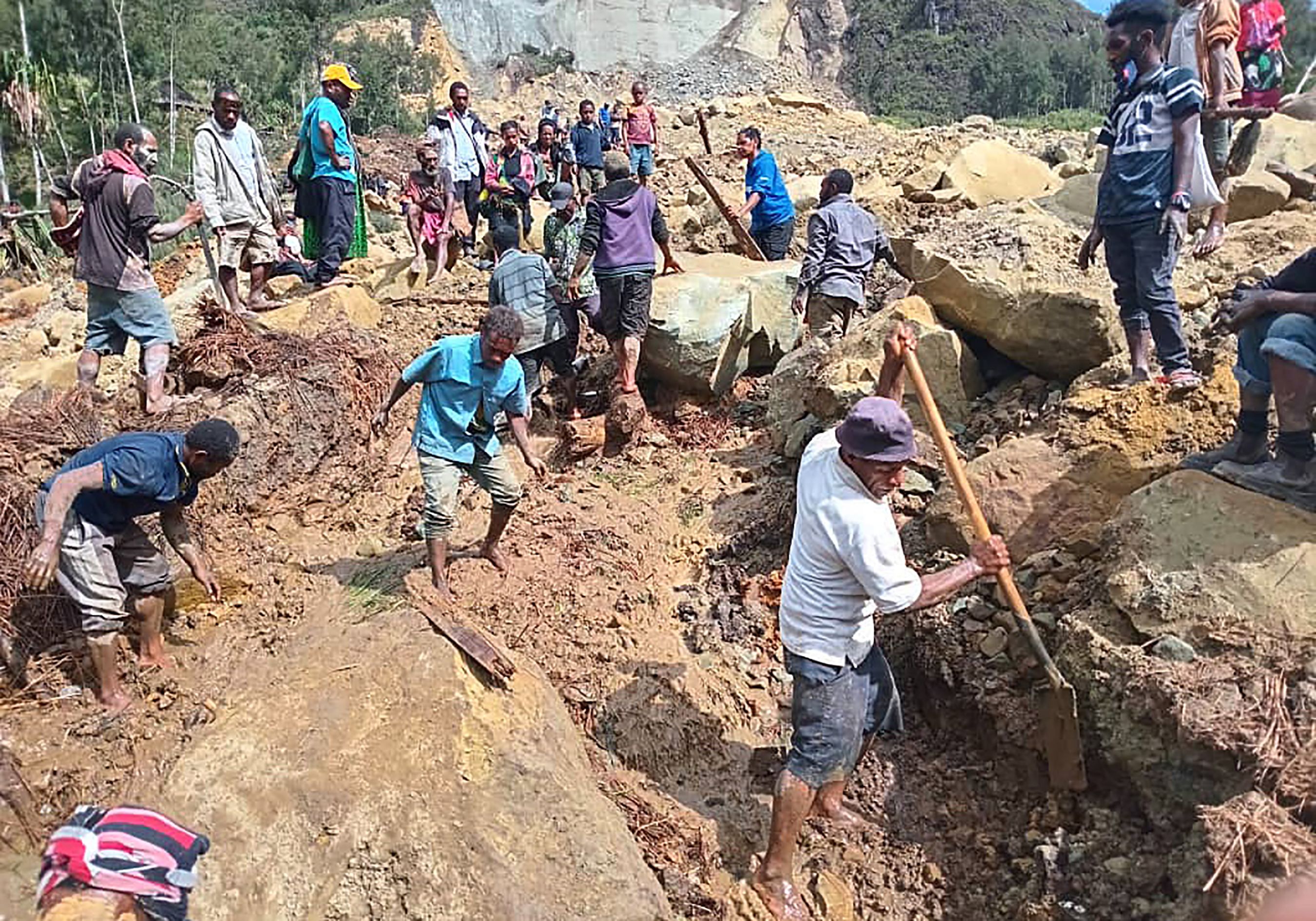 Catastróficos deslizamientos de tierra sepultan a más de 2 mil personas en Papúa Nueva Guinea