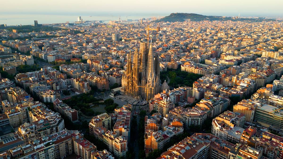 Así es la impresionante Basílica de la Sagrada Familia en Barcelona