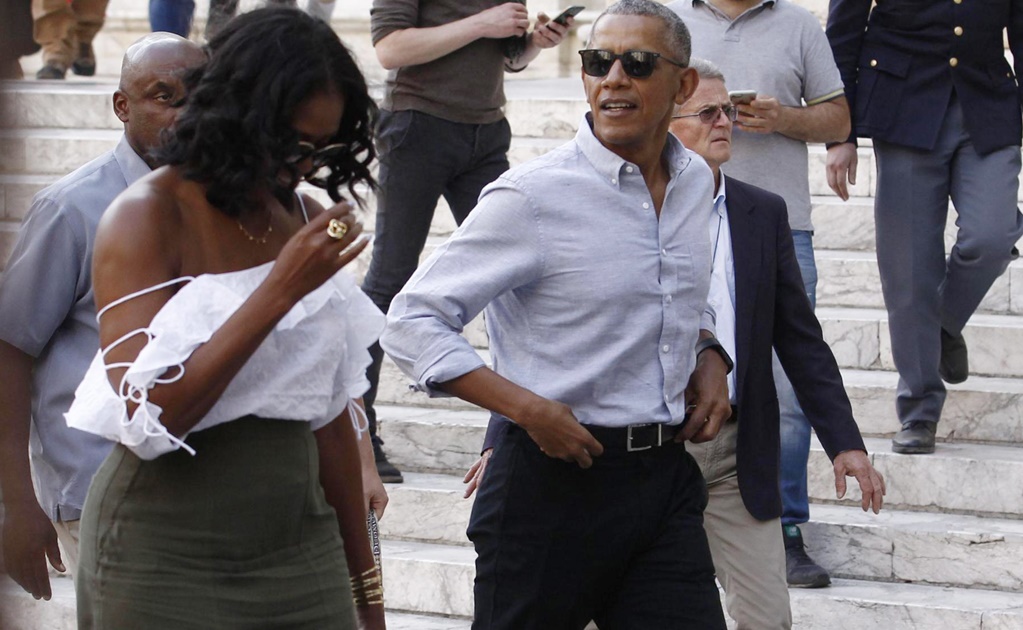 Michelle Obama deja el protocolo atrás y luce sexy vestido en Italia