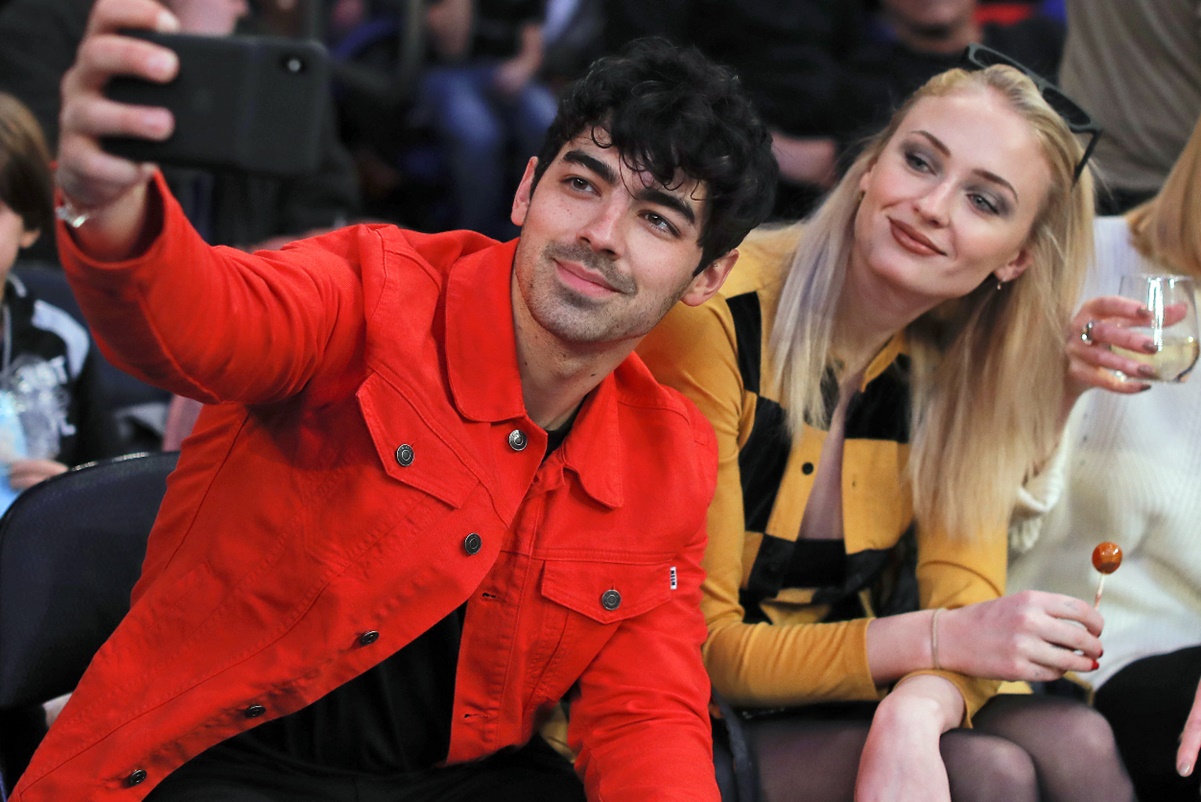 Sophie Turner dice que Joe Jonas "secuestró" a sus hijas, él asegura que ella está violando la ley