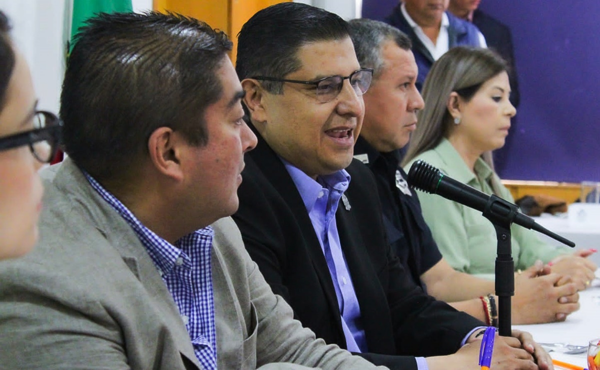 Alcalde de Uruapan culpa a cortadores de aguacate de violencia: "son drogadictos", dice