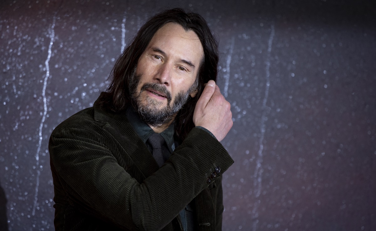 Lo más tierno que verás hoy. Keanu Reeves se declara “rey de los cachorros” en programa de TV