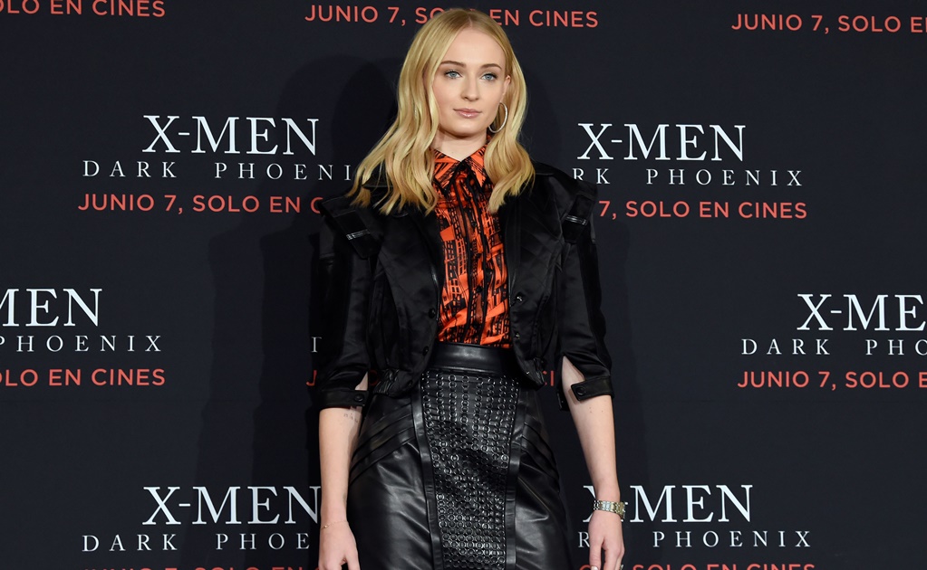 A Sophie Turner, "Game of Thrones" le dejó malas costumbres