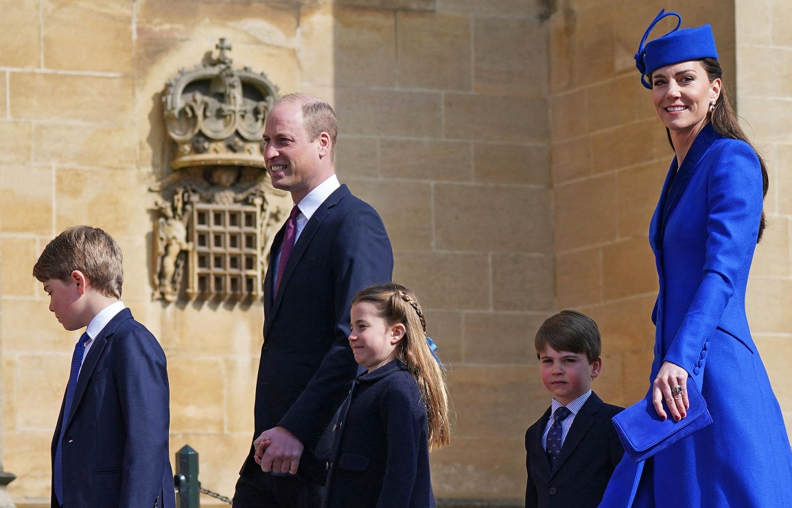 Kate Middleton sorprende con manicure de color rojo en el debut del príncipe Louis en la misa de Pascua