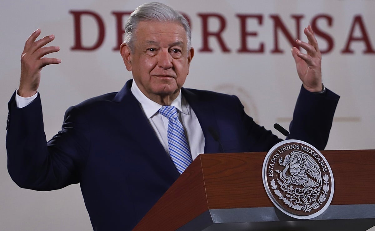 AMLO niega persecución en contra del expresidente Felipe Calderón