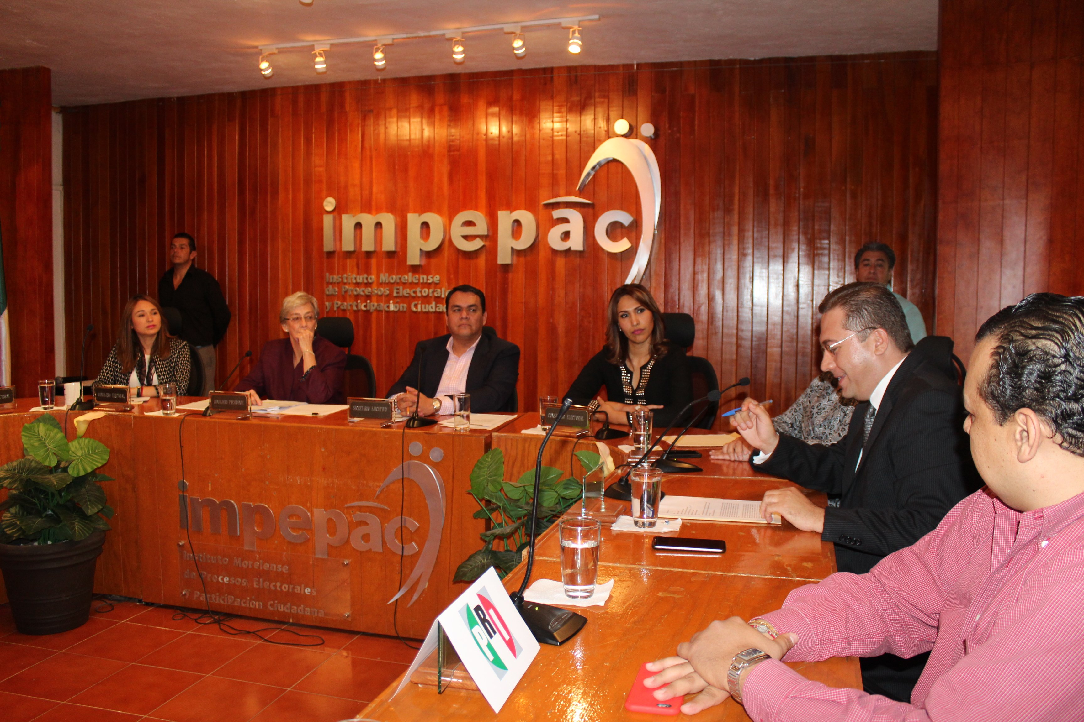Entregan constancias a 81 aspirantes independientes en Morelos