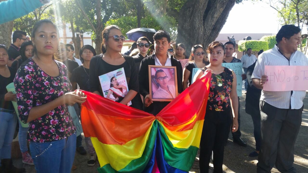 Piden justicia por asesinato de joven transexual en Chiapas