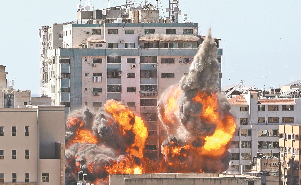 Destruyen edificio de prensa en gaza