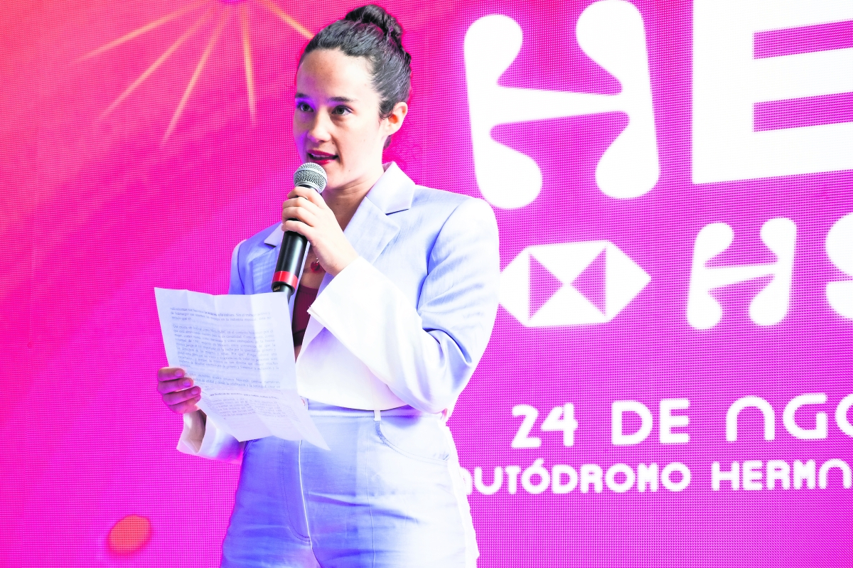 Ximena Sariñana lidera revolución femenina
