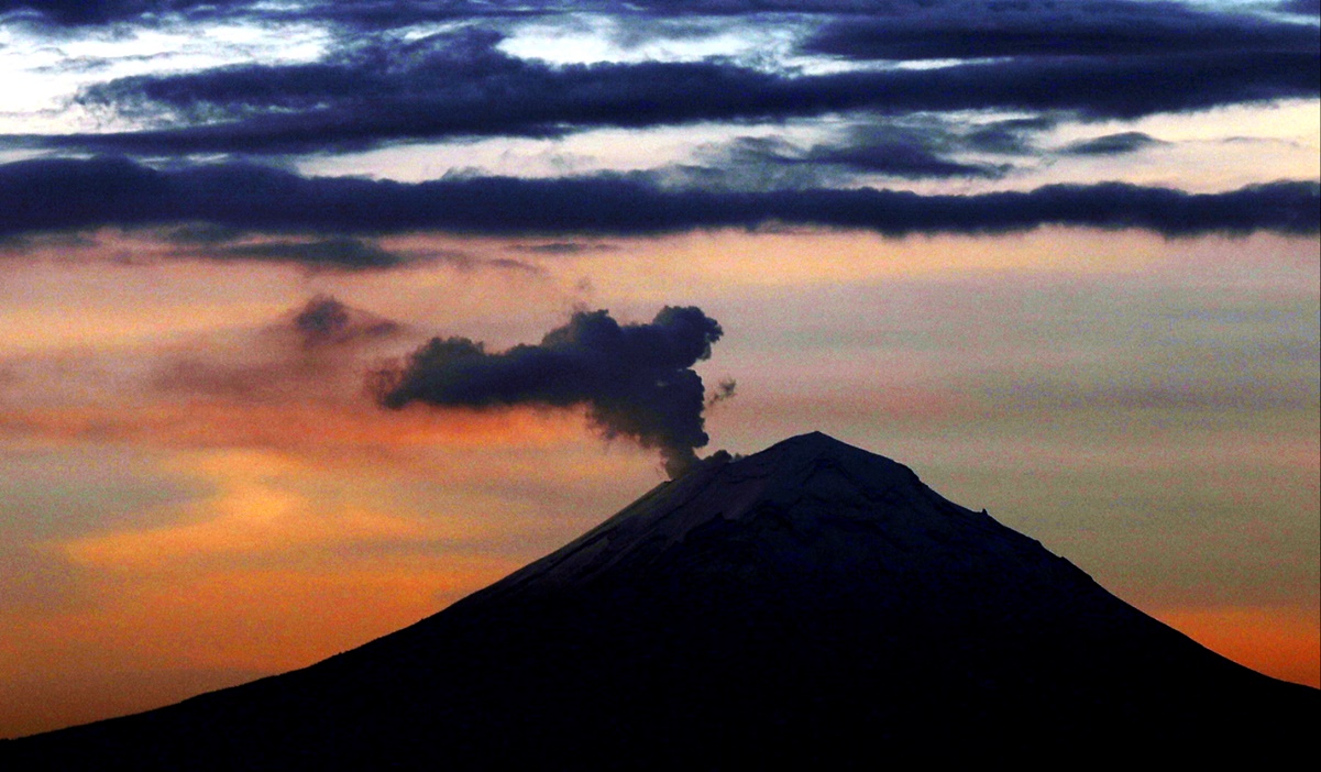 Volcán Popocatépetl: Sedena despliega más de 7 mil elementos en Puebla por alerta volcánica 