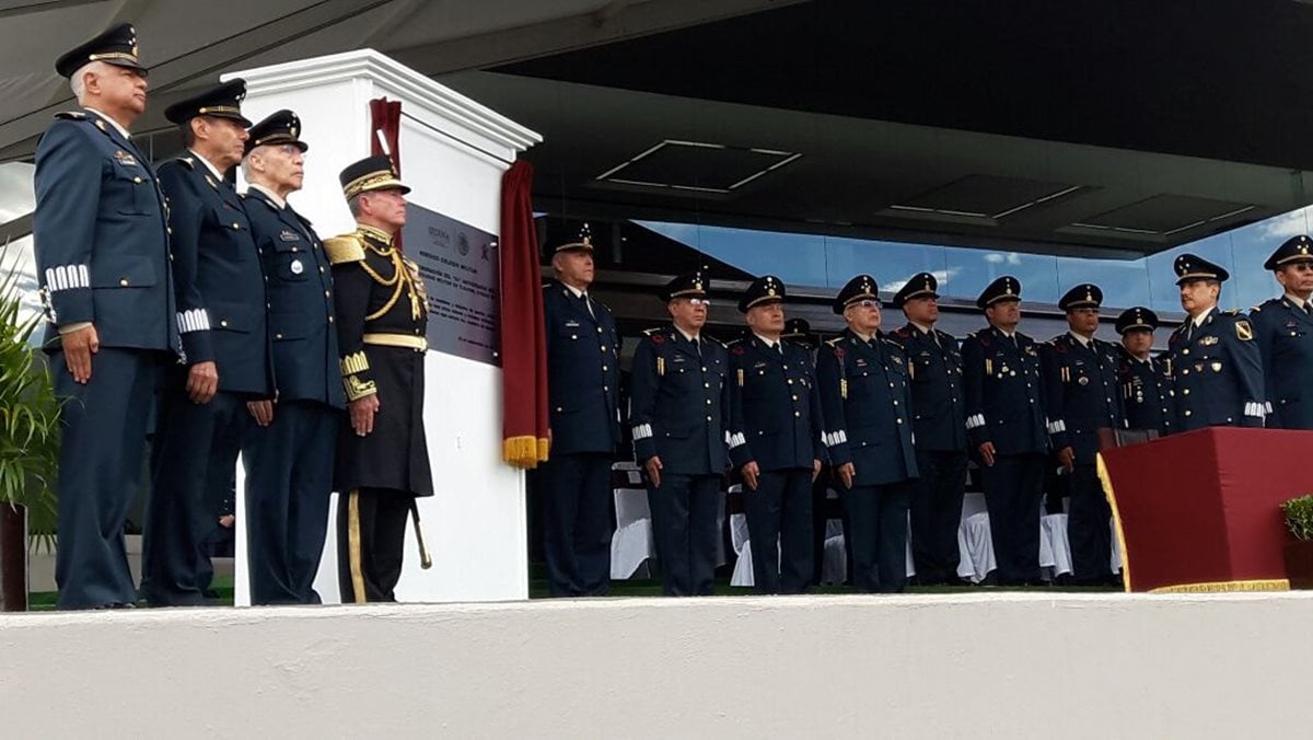 Cienfuegos preside celebración por 40 años del Heroico Colegio Militar