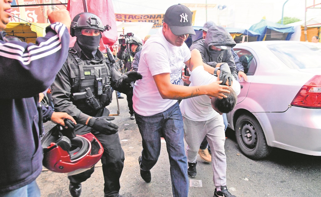 Se llevaron de una fiesta a detenidos en Tepito, acusan