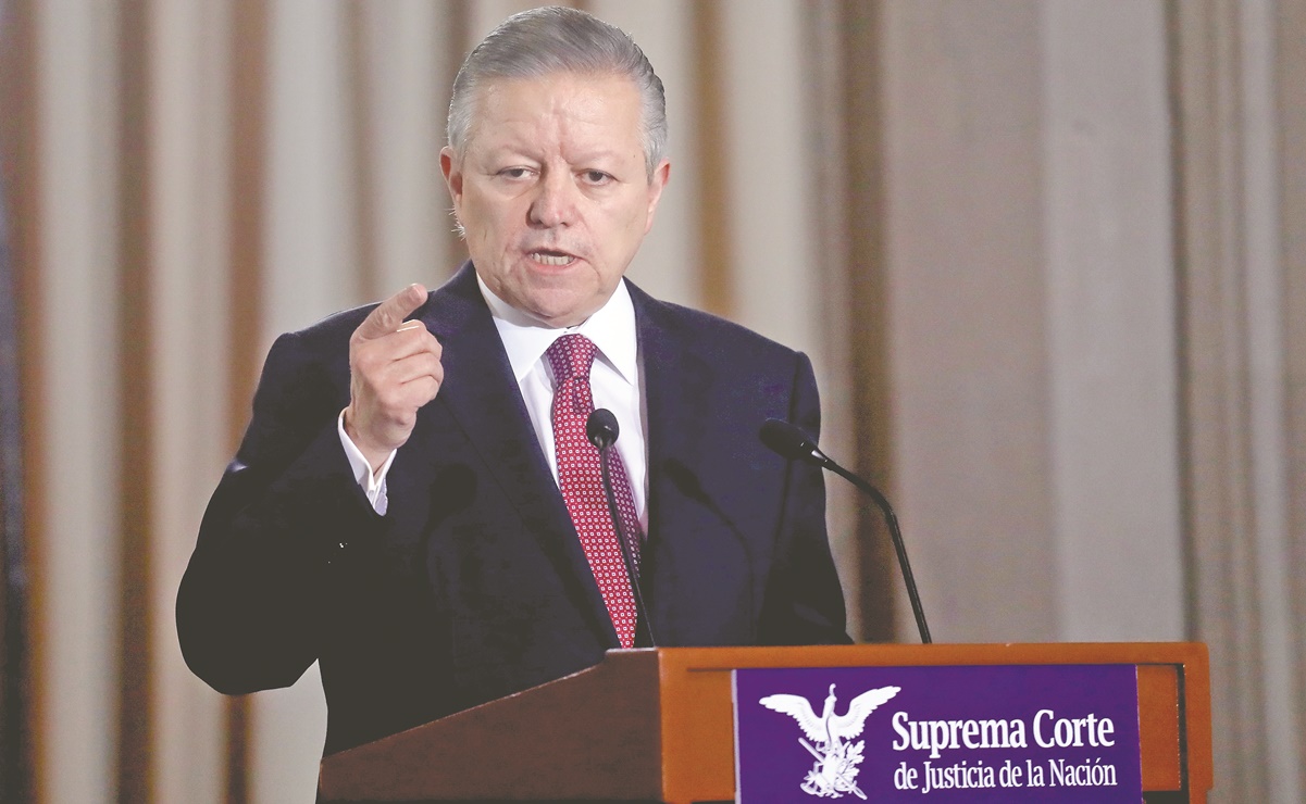 Arturo Zaldívar defiende independencia y autonomía de jueces tras dichos de AMLO